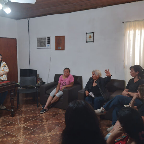 Reunión y entrega de subsidio 003