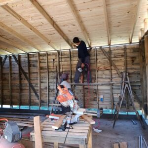 Obras Cabañas en El Paraíso