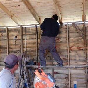 Obras Cabañas en El Paraíso