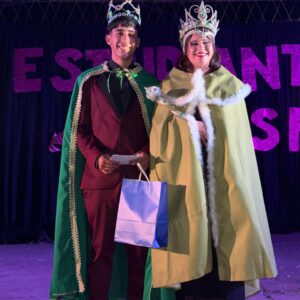 Mantilla se Vistió de Fiesta para Celebrar la Juventud y la Primavera 002