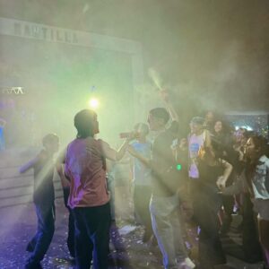 Mantilla se Vistió de Fiesta para Celebrar la Juventud y la Primavera 006