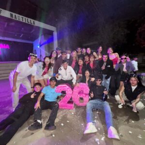 Mantilla se Vistió de Fiesta para Celebrar la Juventud y la Primavera 009