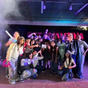 Mantilla se Vistió de Fiesta para Celebrar la Juventud y la Primavera 013