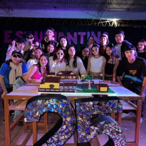 Mantilla se Vistió de Fiesta para Celebrar la Juventud y la Primavera 014